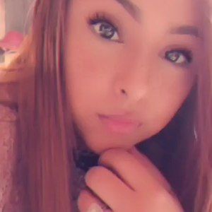 Meet your Posher, Daniela